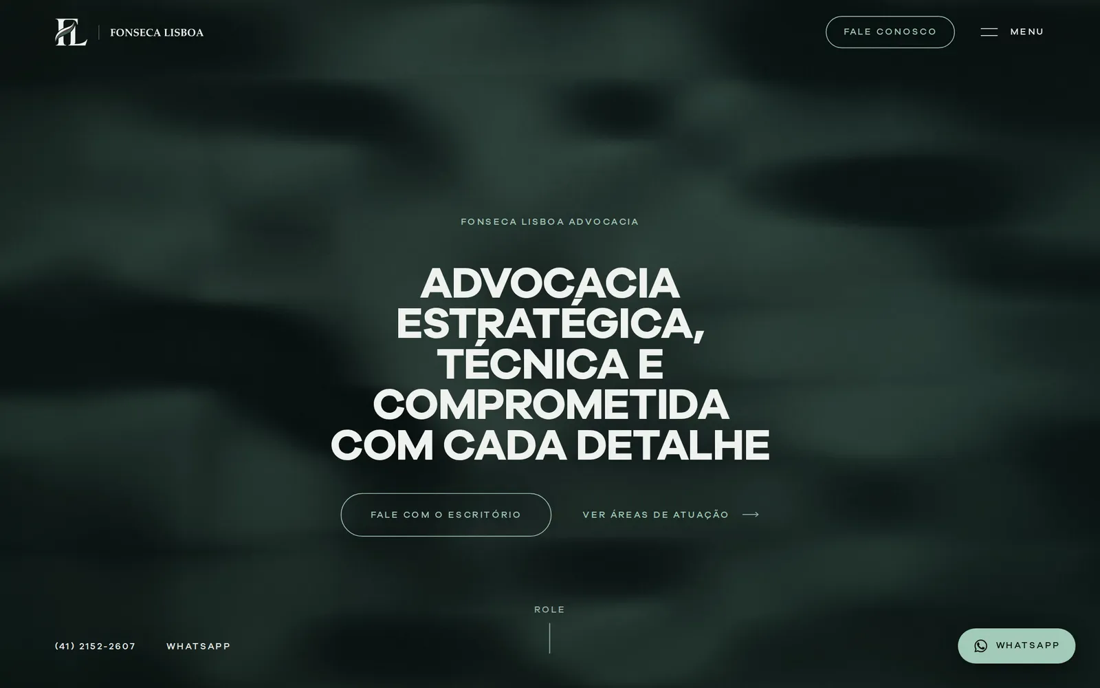 Página inicial do site da Fonseca Lisboa Advocacia, em verde-escuro, com o título “Advocacia estratégica, técnica e comprometida com cada detalhe”.